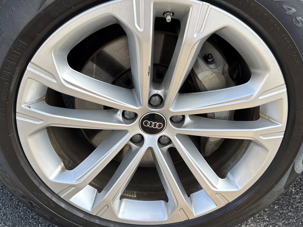 Used 2025 Audi Q7 3.0T Premium Plus AWD/4WD image 45