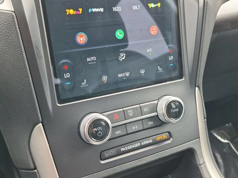 Used 2024 Ford Edge SEL AWD/4WD image 25