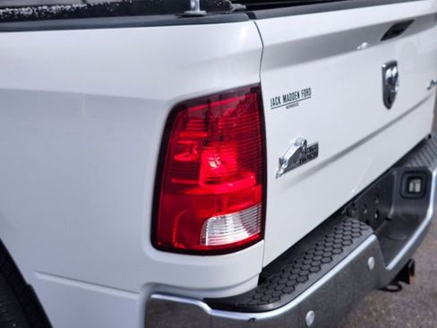 Used 2017 RAM 1500 Big Horn AWD/4WD image 9