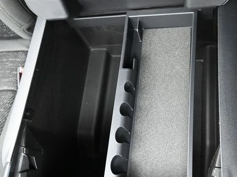 Certified 2022 Ford F150 XLT w/ Equipment Group 302A High image 21