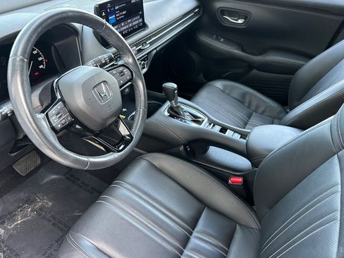 Used 2024 Honda HR-V EX-L image 4