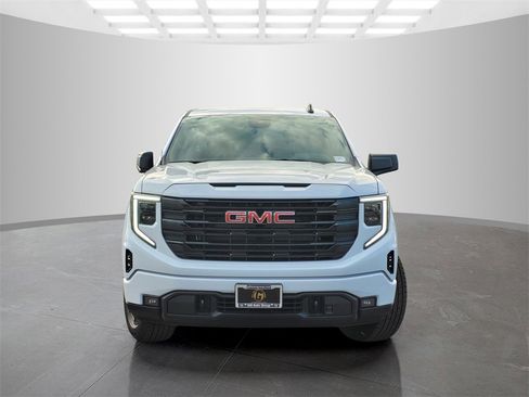 New 2026 GMC Sierra 1500 Elevation image 2