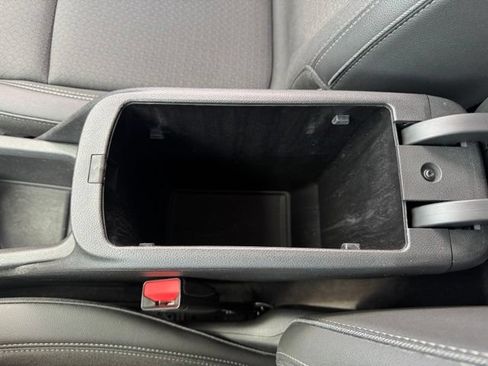 Used 2023 Buick Encore GX Select AWD/4WD image 23