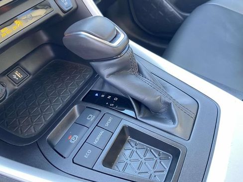 Used 2025 Toyota RAV4 XLE Premium FWD image 26