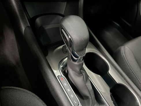 Used 2025 Chevrolet Malibu LS FWD image 16