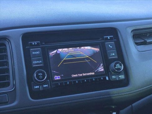 Used 2017 Honda HR-V LX image 13