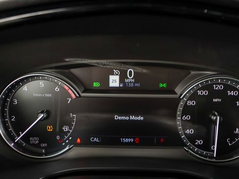 Used 2024 Cadillac XT5 Premium Luxury image 15