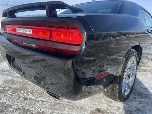 Used 2014 Dodge Challenger R/T image 10