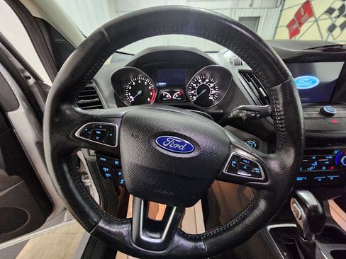 Used 2019 Ford Escape SEL image 28