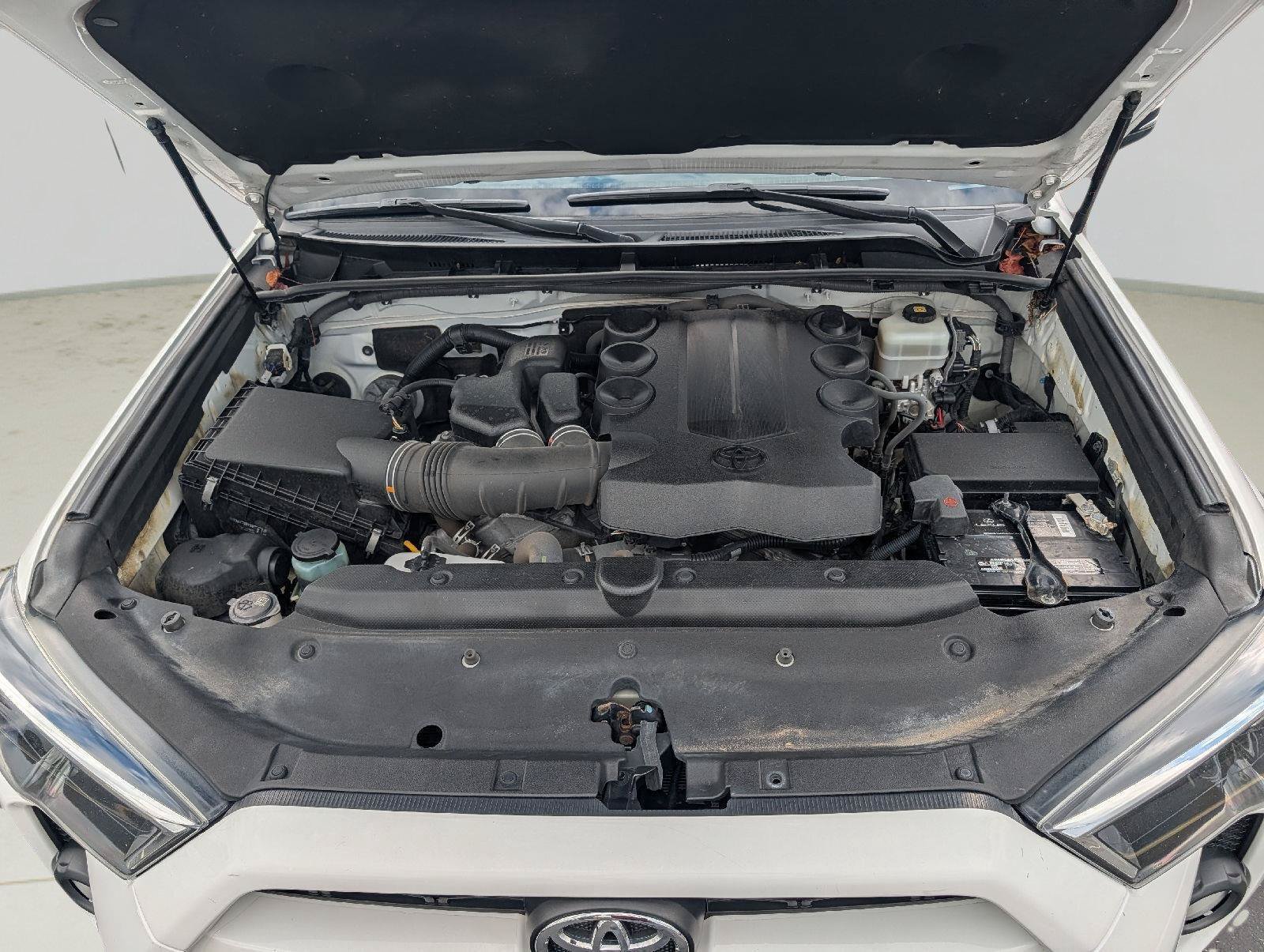 Used 2018 Toyota 4Runner SR5 Premium AWD/4WD image 25