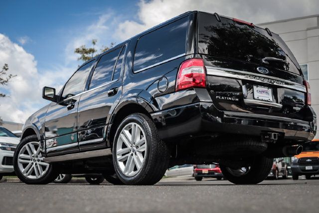 Used 2017 Ford Expedition Platinum AWD/4WD image 2