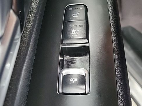 Used 2021 Kia Telluride SX w/ SX Prestige Package image 23