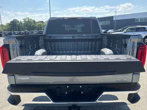 Certified 2025 GMC Sierra 1500 SLT AWD/4WD image 8