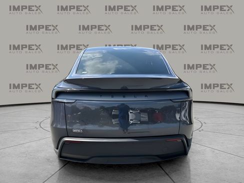 Used 2026 Tesla Model Y 2WD image 4