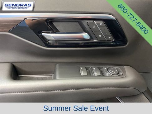Used 2025 Chevrolet Tahoe LT w/ Comfort Package AWD/4WD image 14