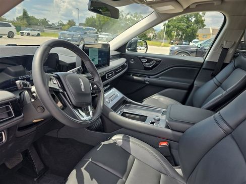 New 2025 Lincoln Aviator 2WD w/ Equipment Group 101A image 16