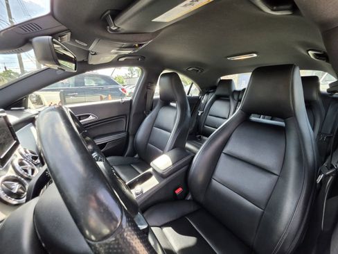 Used 2015 Mercedes-Benz CLA 250 image 15