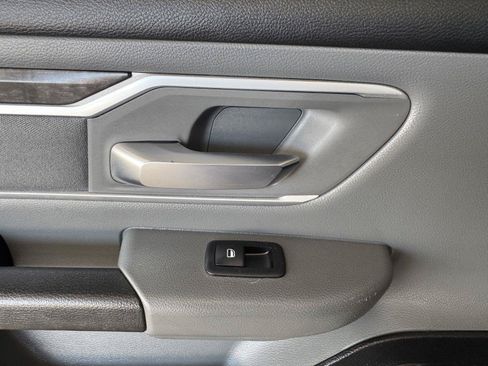 Used 2020 RAM 1500 Lone Star RWD image 30