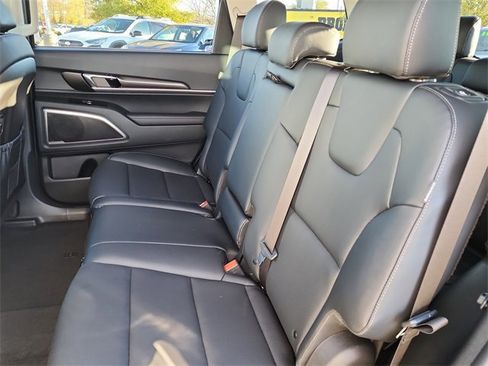 New 2025 Kia Telluride LX image 14