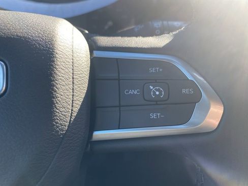 New 2026 Jeep Compass Latitude image 19