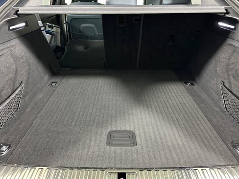 Used 2023 Audi e-tron Prestige w/ Prestige Package image 14