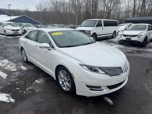 Used 2014 Lincoln MKZ w/ Equipment Group 102A Reserve image 3