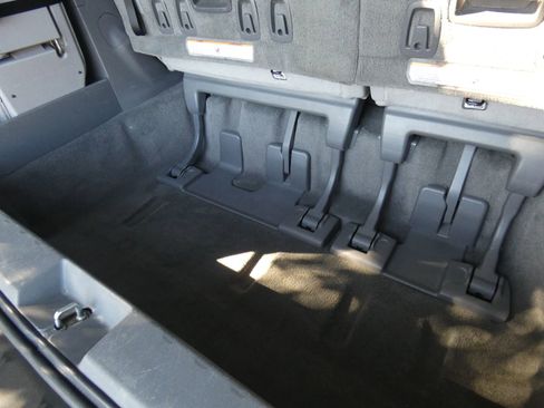 Used 2017 Toyota Sienna XLE image 76