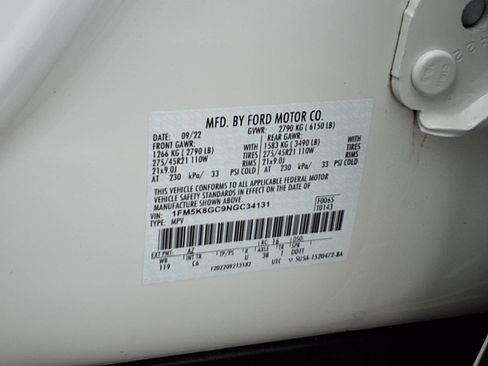 Certified 2022 Ford Explorer ST w/ Equipment Group 401A image 31