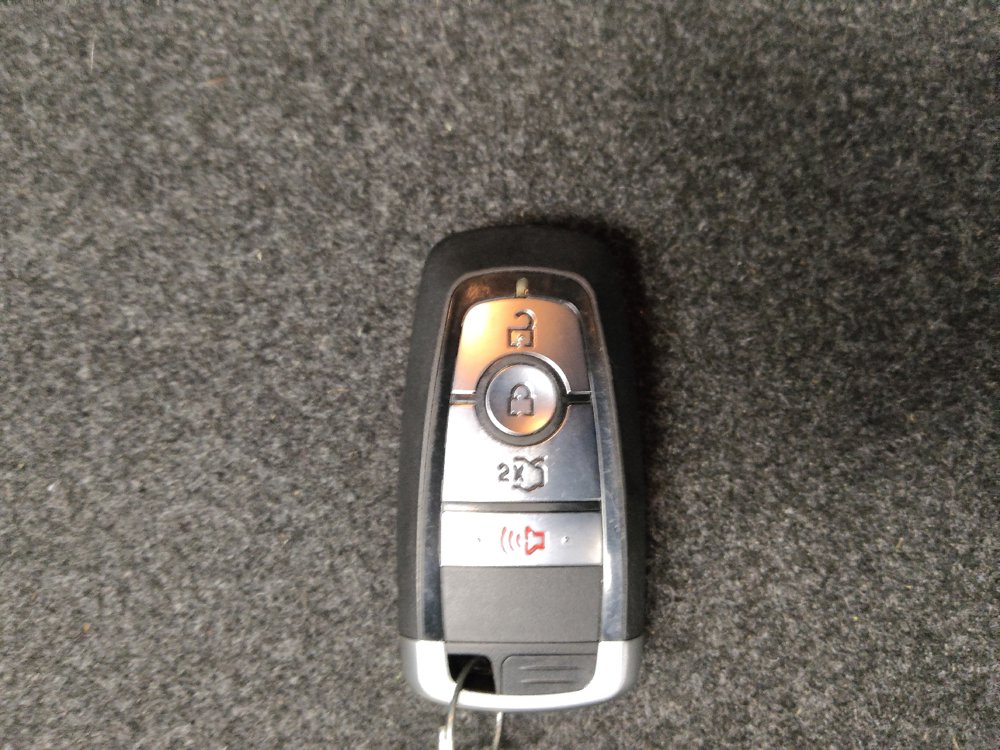 Used 2018 Ford Fusion SE FWD image 32
