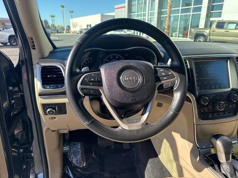 Used 2016 Jeep Grand Cherokee Limited w/ Trailer Tow Group IV image 12