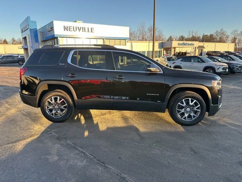 Certified 2023 GMC Acadia SLT w/ Preferred Package image 1