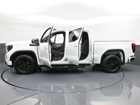 Used 2023 GMC Sierra 1500 Elevation image 38