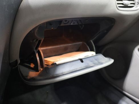 Used 2004 Oldsmobile Alero GLS w/ Sun And Sound Package image 28