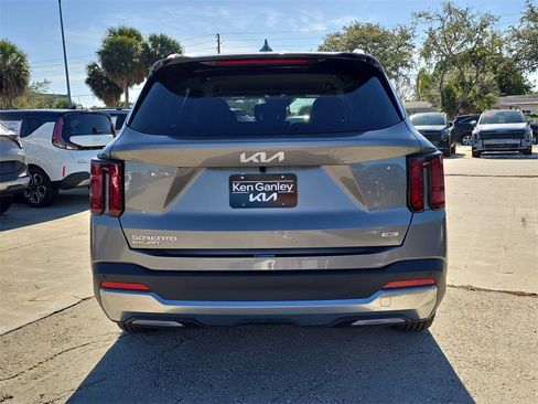New 2026 Kia Sorento EX image 7