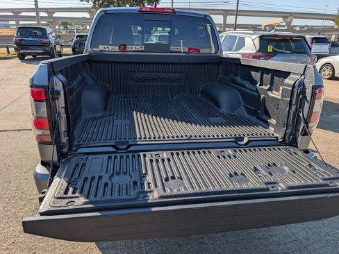 Used 2026 Nissan Frontier PRO-4X AWD/4WD image 27