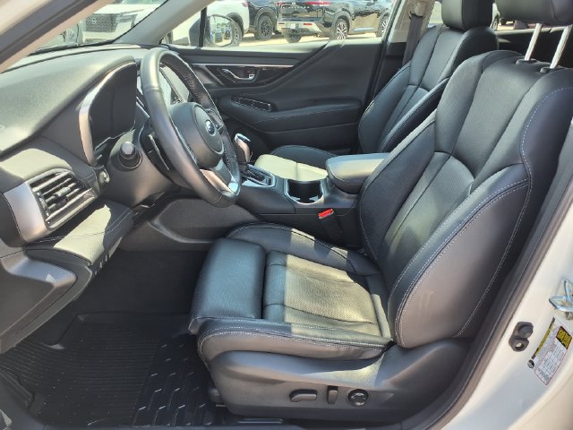 Used 2025 Subaru Outback Touring XT w/ Popular Package #2 AWD/4WD image 3