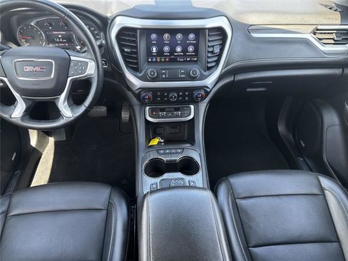 Used 2023 GMC Acadia SLT image 15