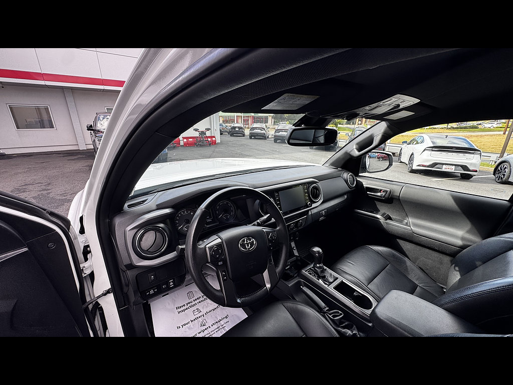 Certified 2023 Toyota Tacoma TRD Sport AWD/4WD image 22