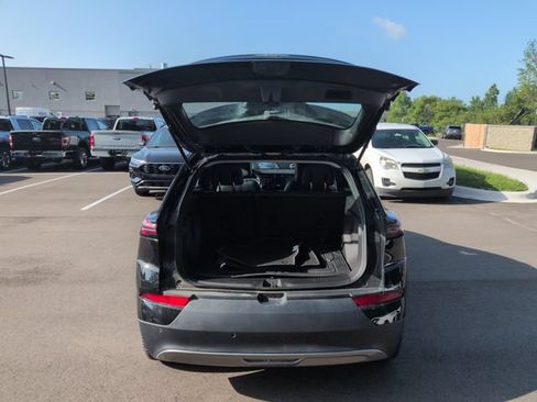 Used 2022 Chevrolet Bolt EUV Premier w/ Sun & Sound Package FWD image 19