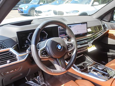Used 2026 BMW X5 sDrive40i w/ M Sport Package RWD image 16
