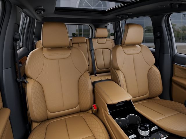 New 2026 Jeep Grand Cherokee Summit AWD/4WD image 17