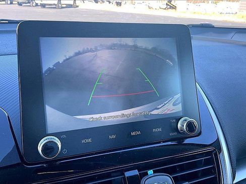 Used 2024 Mitsubishi Eclipse Cross SE image 21