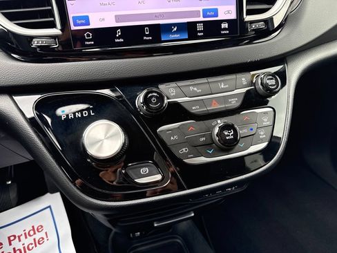 Used 2025 Chrysler Pacifica Select FWD image 20