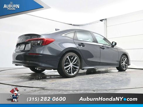 Used 2024 Honda Civic Touring image 14