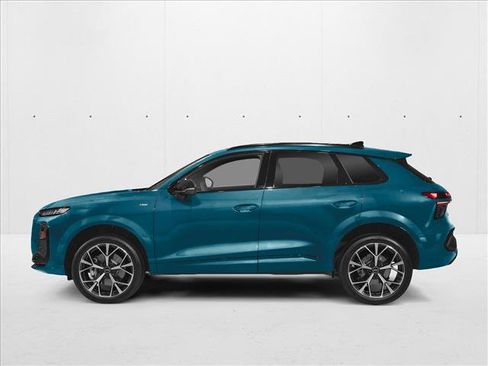 New 2026 Audi Q3 quattro 2.0T AWD/4WD image 2