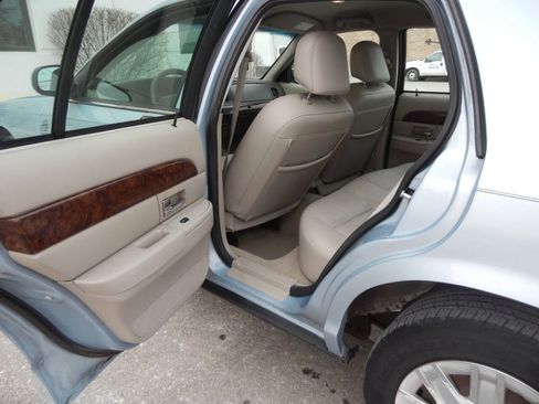 Used 2006 Mercury Grand Marquis GS RWD image 25