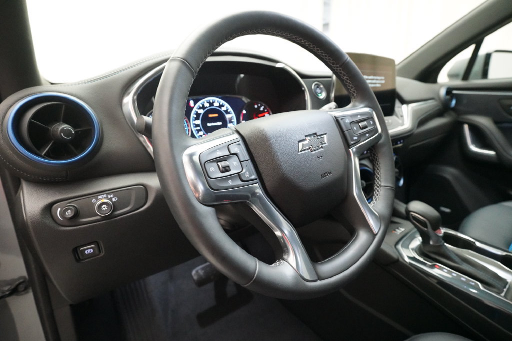 Used 2024 Chevrolet Blazer RS w/ Enhanced Convenience Package AWD/4WD image 8
