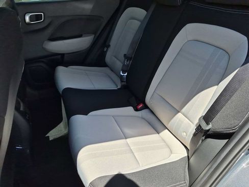 New 2026 Hyundai Venue SEL FWD image 19