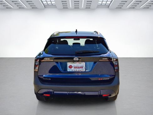 New 2026 Nissan Kicks SR AWD/4WD image 5