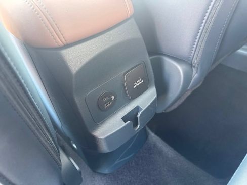 Used 2024 Ford Maverick Lariat AWD/4WD image 31